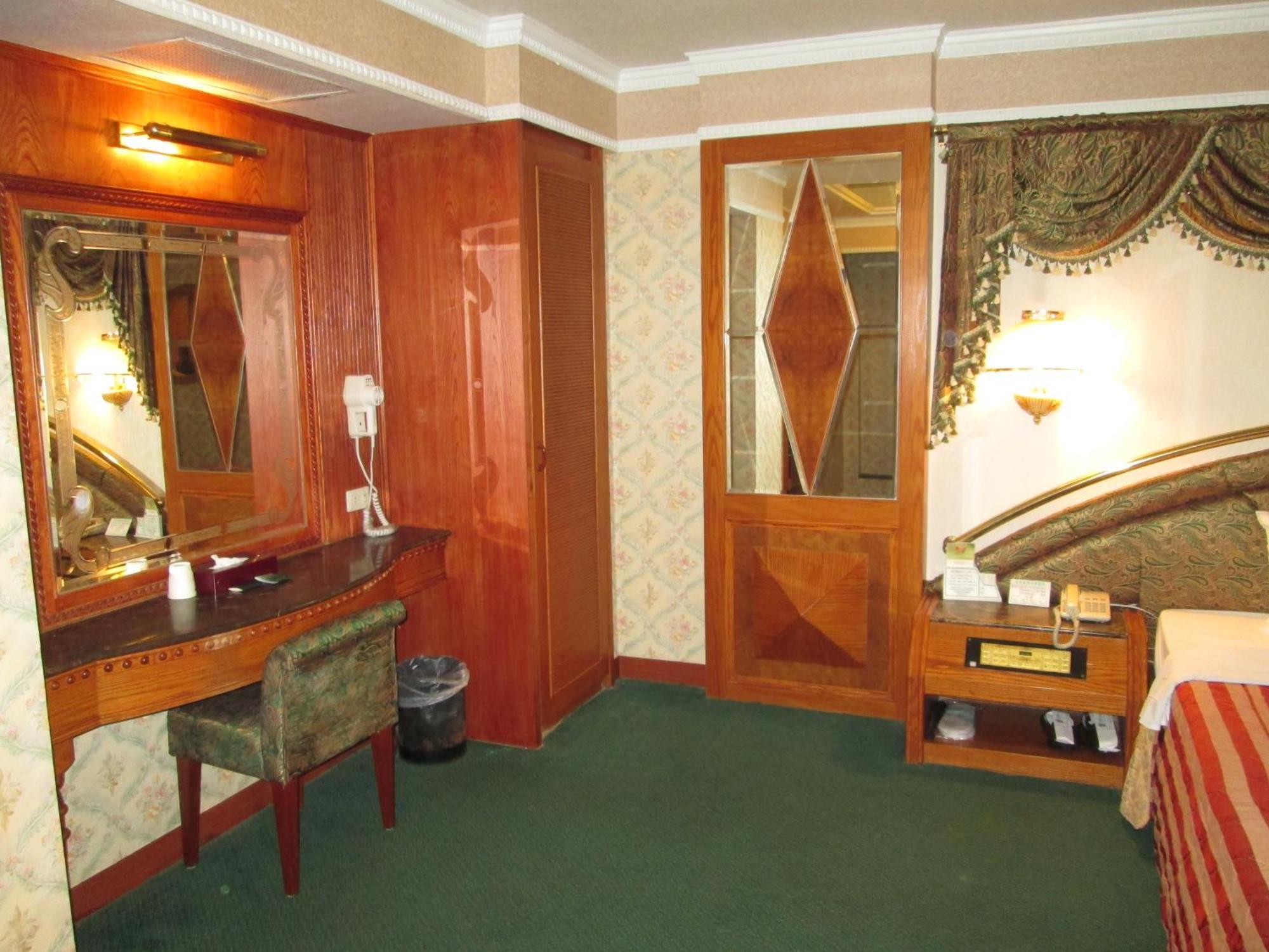 Huangjia Motel 타이난 외부 사진