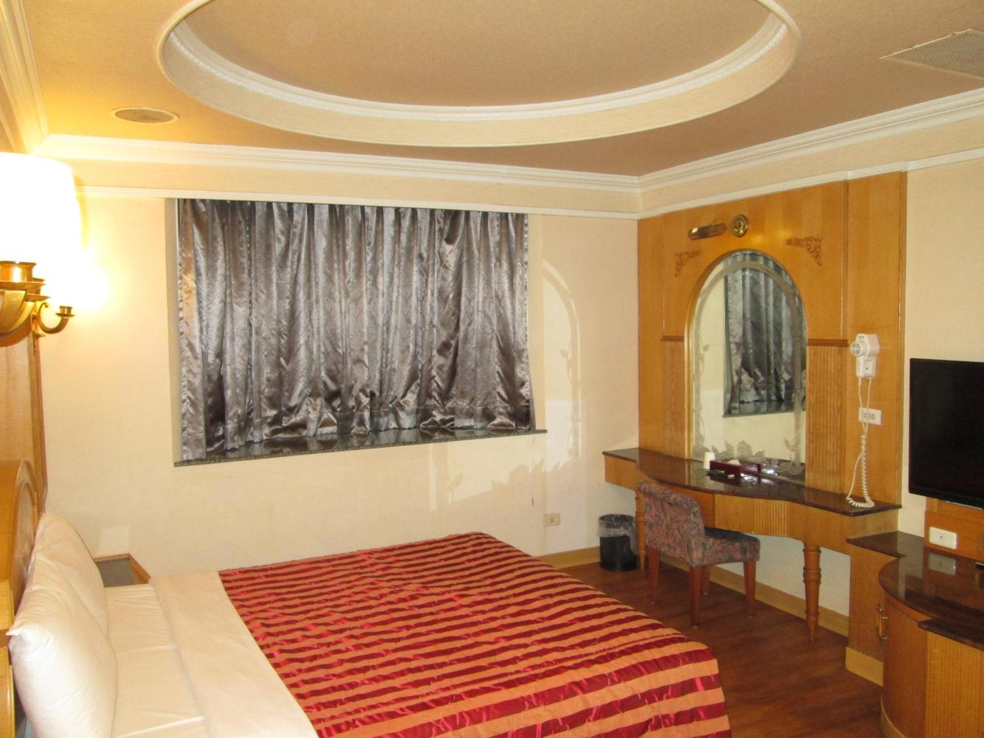 Huangjia Motel 타이난 외부 사진