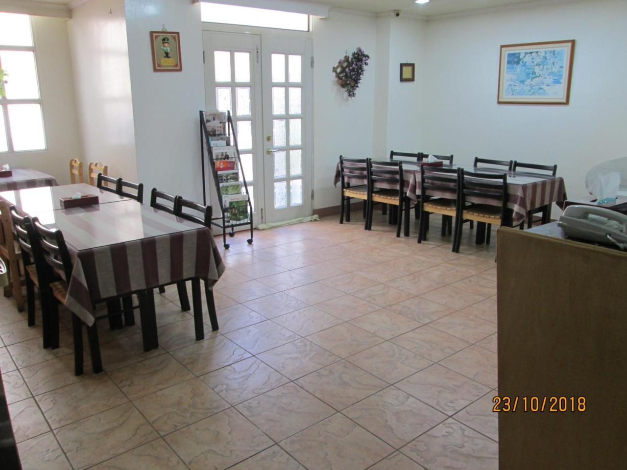 Huangjia Motel 타이난 외부 사진